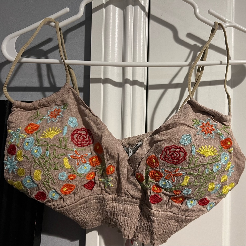 Embroidered padded bralette Size M/L new w tags